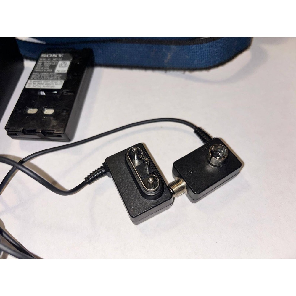 Vintage Sony Video 8 Handycam CCD-FX630 Camcorder 12x SteadyShot AS IS - PARTS - Picture 8 of 8